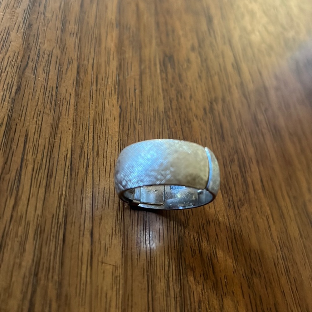 Monet silver expanding ring